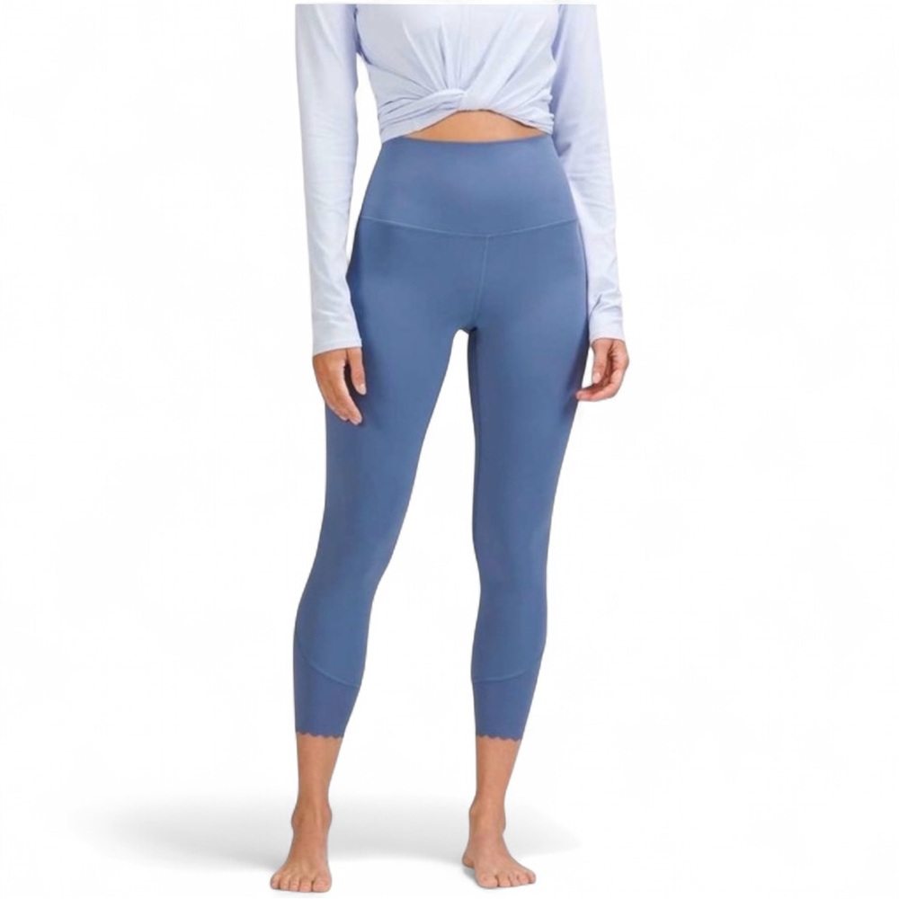 Lululemon Align Scalloped Hem High-
Rise Crop 23" in Water Drop {Size 4}